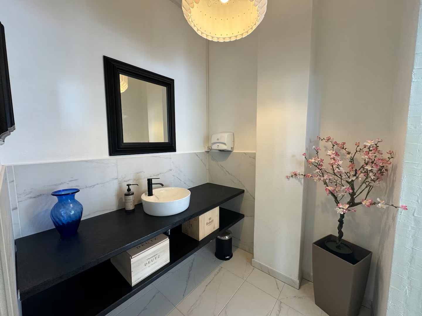 61d16bc8-24f0-4eb4-990f-b5f1e6623316