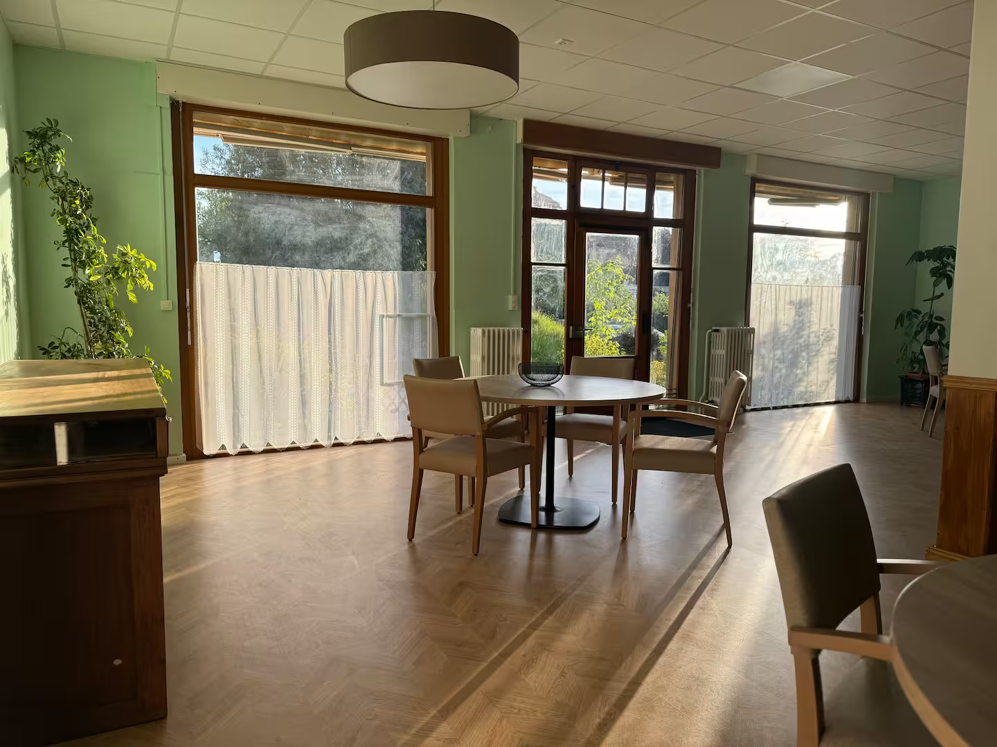 c126cfb4-47c1-4e79-a545-66c04b708b13